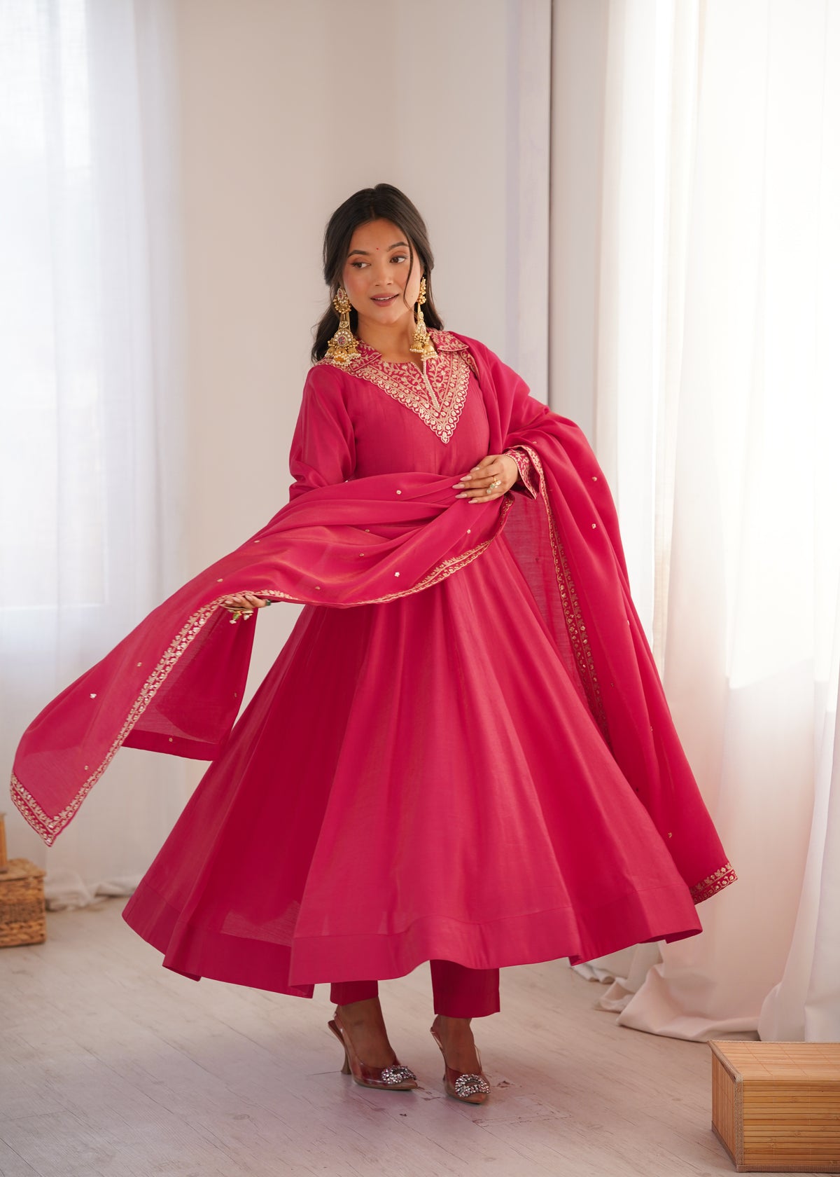 HIGH PREMIUM QUALITY PURE ROMAN SHIMMER SILK FABRIC FULLY FLARE ANARKALI, WITH DUPPTA SET, PENT READY TO WEAR