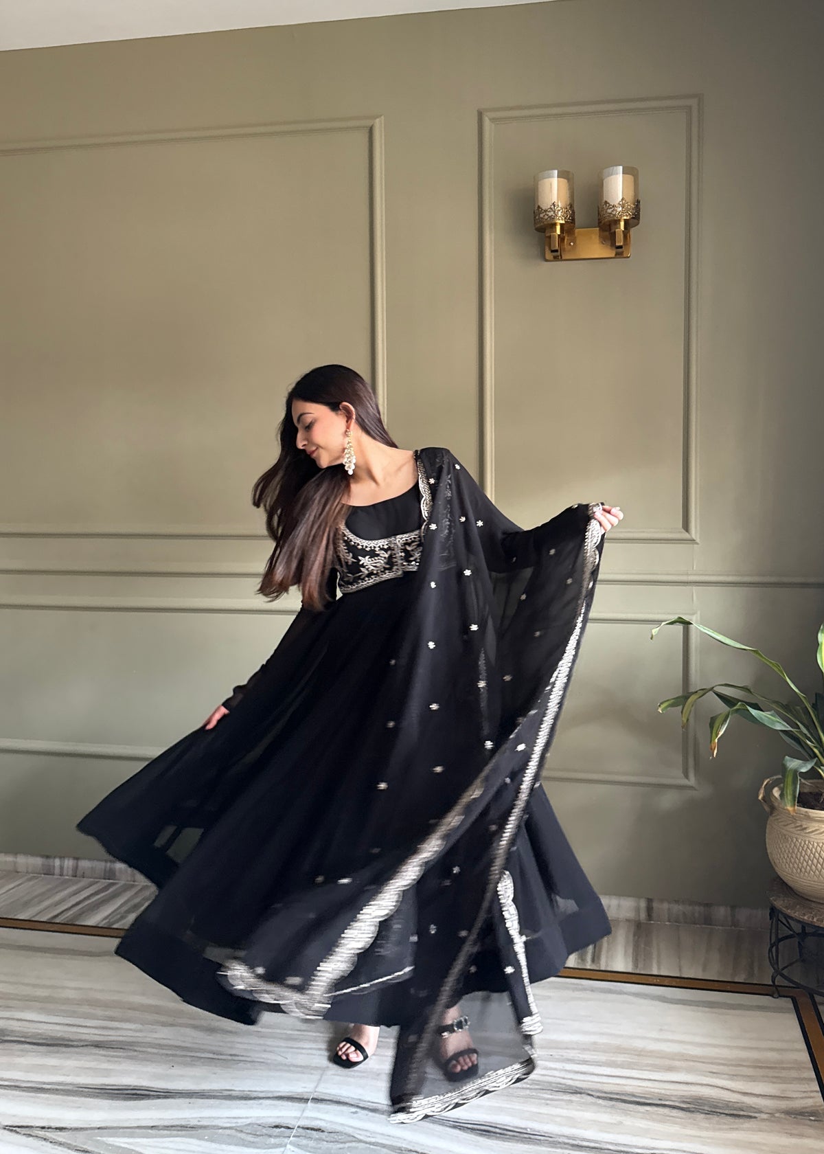 HIGH PREMIUM QUALITY PURE FOX GEORGETTE FABRIC FULLY FLARE ANARKALI WITH KOTI,DUPATTA SET,PENT READY TO WEAR