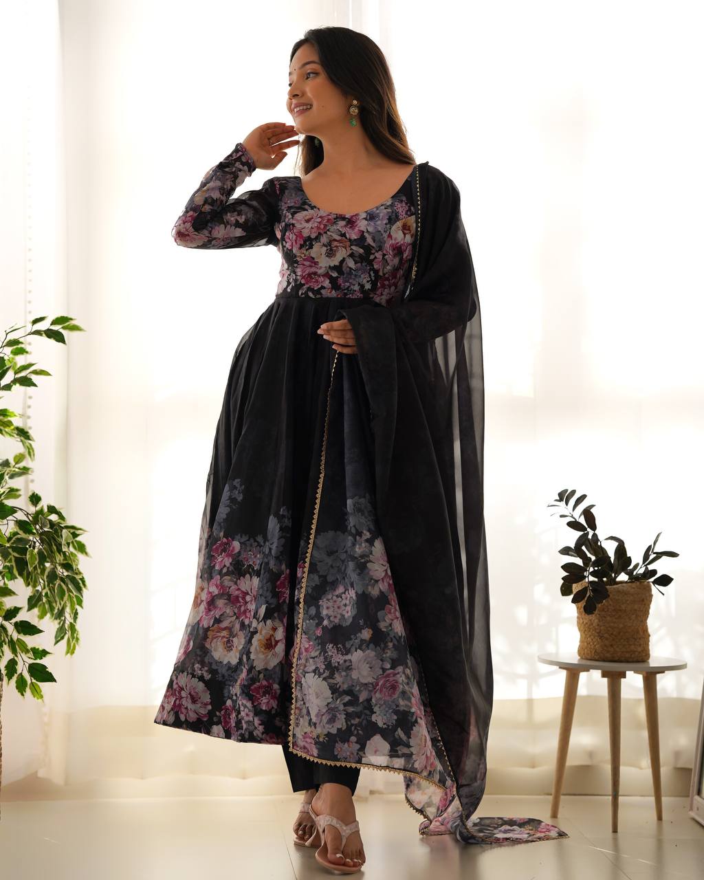 PURE SOFT ORGANJA SILK FABRIC FULLY FLAIR KALI PATTERN AND CANVAS PATTA WITH DUPPTA SET ,PENT READY TO WEAR